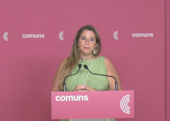 Candela López: “El govern ha d’abandonar la improvisació i ha d’obrir un diàleg real amb la comunitat educativa”
