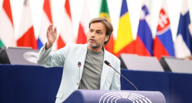 Jaume Asens demana al Barça que retiri l’acord amb Babylon Park i n’investigui els possibles vincles amb l’ocupació israeliana