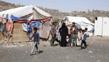 Más de 75 mil desplazados por la escalada de combates en Yemen