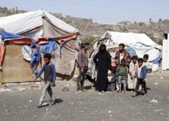 Más de 75 mil desplazados por la escalada de combates en Yemen
