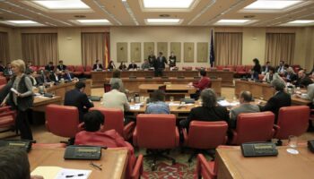 El decreto de urgencia sobre vivienda podría aprobarse en la Diputación Permanente: Se abre la vía de su aprobación con los 35 votos de izquierda contra 34 para aprobarlo tras la disolución de las Cortes
