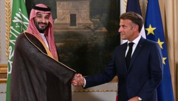 Francia pone en marcha medidas para proteger instalaciones saudíes