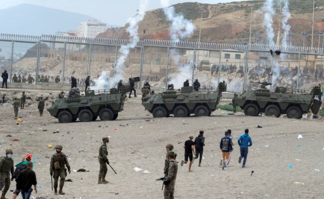 Revelados audios donde militares relatan palizas a migrantes mientras Amnistía Internacional denuncia ante el Defensor del Pueblo restricciones al asilo