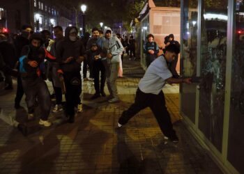 Los Mossos d’Esquadra investigan a los convocantes de los saqueos gestados desde la red TikTok por una plataforma fantasma denominada «Blocus»