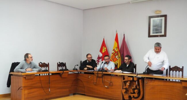 IU Tudela de Duero denuncia que el alcalde impidió el debate sobre los festejos taurinos en el pleno extraordinario