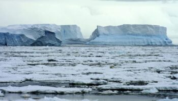 El parlamento de Groenlandia vota por unanimidad a favor de una moratoria sobre la minería en aguas profundas, que abarca toda la exploración hasta 2029