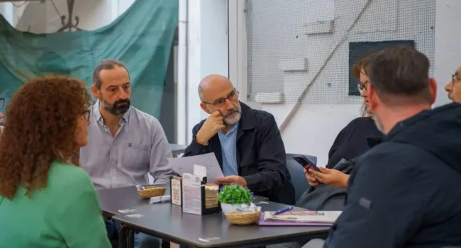 Néstor Rego exixe ao Goberno parar os desafiuzamentos de familias vulnerábeis en pisos da Sareb en Narón