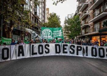 Argentina perdió 74.332 empleos en el Estado desde fin de 2023