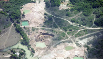 Una explotación de oro de aluvión en Colombia afecta a zonas protegidas