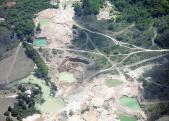 Una explotación de oro de aluvión en Colombia afecta a zonas protegidas