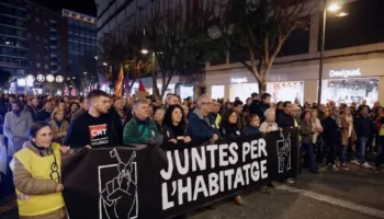 Juntes per l’Habitatge llama a la máxima movilización en la huelga general del 11 de noviembre por el derecho a la vivienda