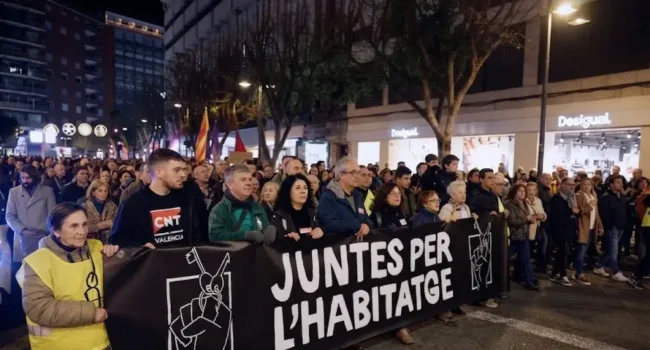 Juntes per l’Habitatge llama a la máxima movilización en la huelga general del 11 de noviembre por el derecho a la vivienda