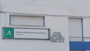 USTEA denuncia que Andalucía mantiene algunas de las ratios escolares más elevadas de España mientras continúa suprimiendo aulas públicas