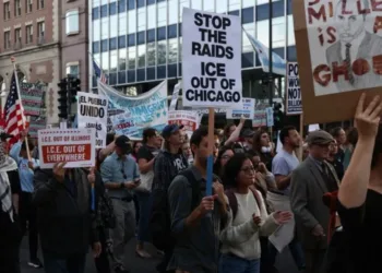 ICE utiliza tecnología Palantir para vigilar manifestantes en EE.UU.