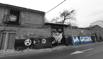 El CSOA La Casika reivindica casi 30 años de cultura y compromiso en Móstoles ante su inminente desalojo
