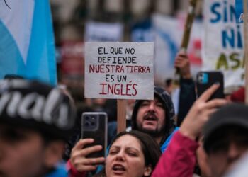 Convocan a paro contra fallo sobre venta de tierras en Argentina