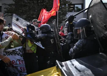 Cerca de 2.000 detenidos en Francia tras represión a protestas estudiantiles