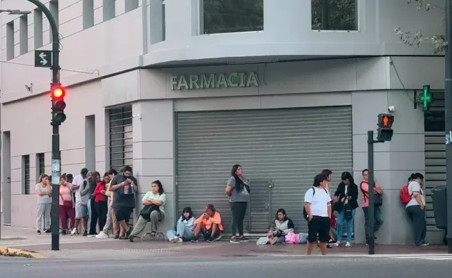 Gestión de Milei destruyó más de 370.000 empleos formales en Argentina