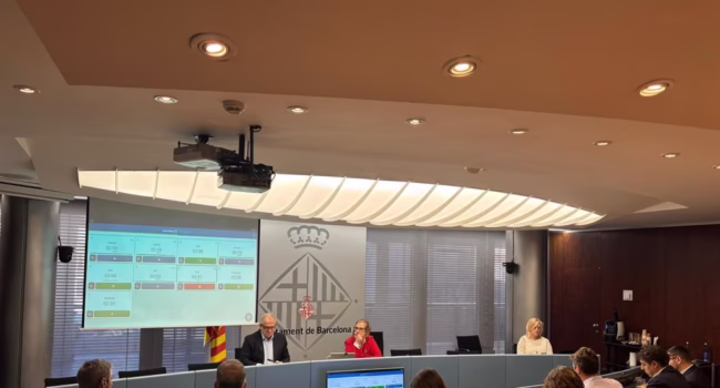 Barcelona aprueba subir un 150% el IBI a los titulares de cuatro o más licencias de pisos turísticos