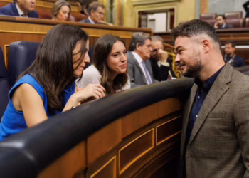 ERC y Podemos ultiman un acuerdo para concurrir juntos en Catalunya a las generales