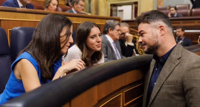 ERC y Podemos ultiman un acuerdo para concurrir juntos en Catalunya a las generales