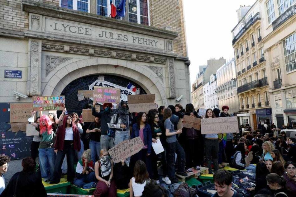 Los estudiantes de secundaria en Francia retoman hoy sus protestas