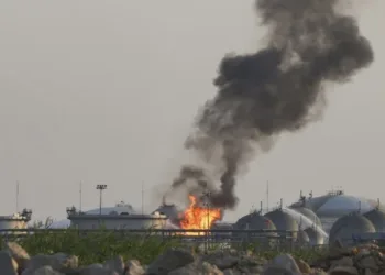 Nuevo ataque contra aeropuerto de Riad deja un muerto y once heridos