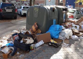 La FRAVM ofrece un modelo para recurrir la actual tasa de basuras de Madrid