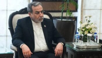 Araghchi afirma que Irán estudia propuesta de Estados Unidos