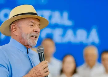 Lula reduce distancia en un nuevo sondeo de cara al balotaje en Brasil