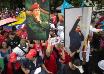 Venezolanos conmemoran victoria de 2012 y ratifican legado de Chávez