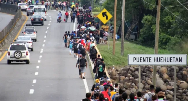 México: Caravana migrante avanza a Oaxaca pese a las amenazas de Trump