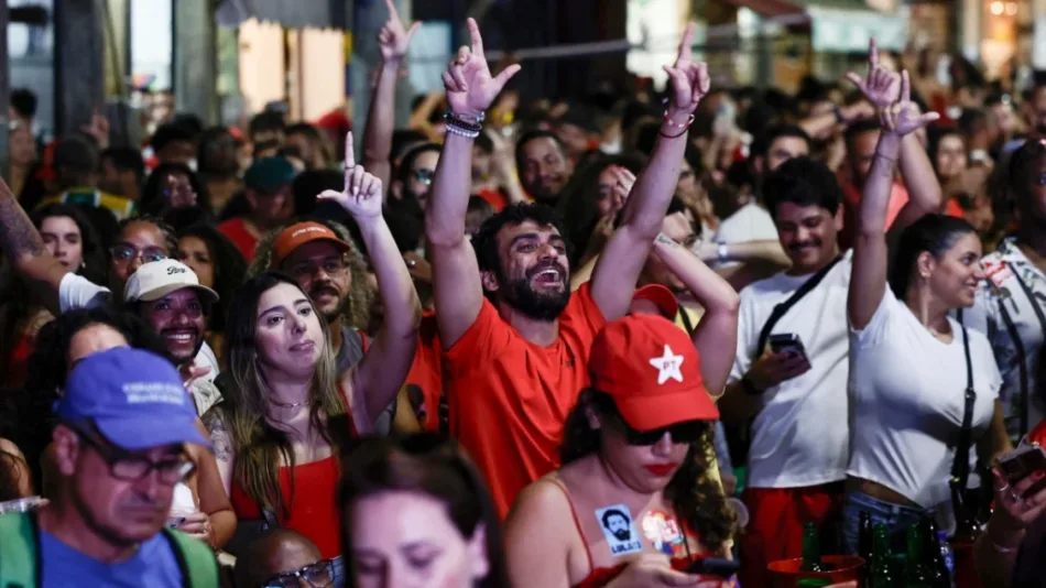Lula da Silva y Flávio Bolsonaro irán a segunda vuelta en Brasil